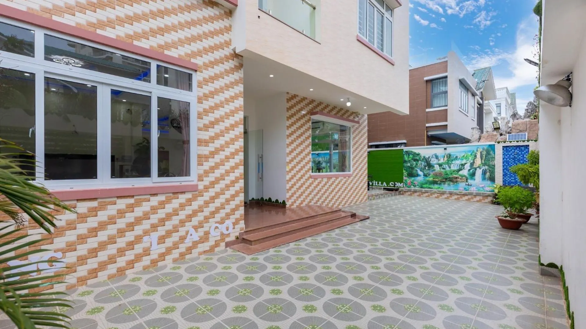 B2-9 Thuy Duong 5 - 8 Phong Ngu - Cach Bien 100M Villa Vung Tau Vietnam